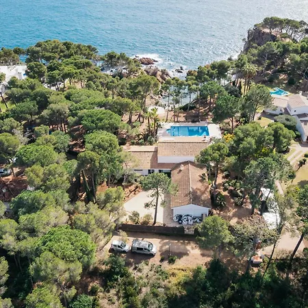 Cala Corbs بيت للعطل